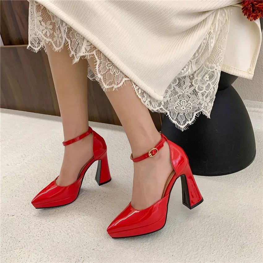 Red Black Patent Leather Platf - Women Formal Wear For Summer recensie en prijs