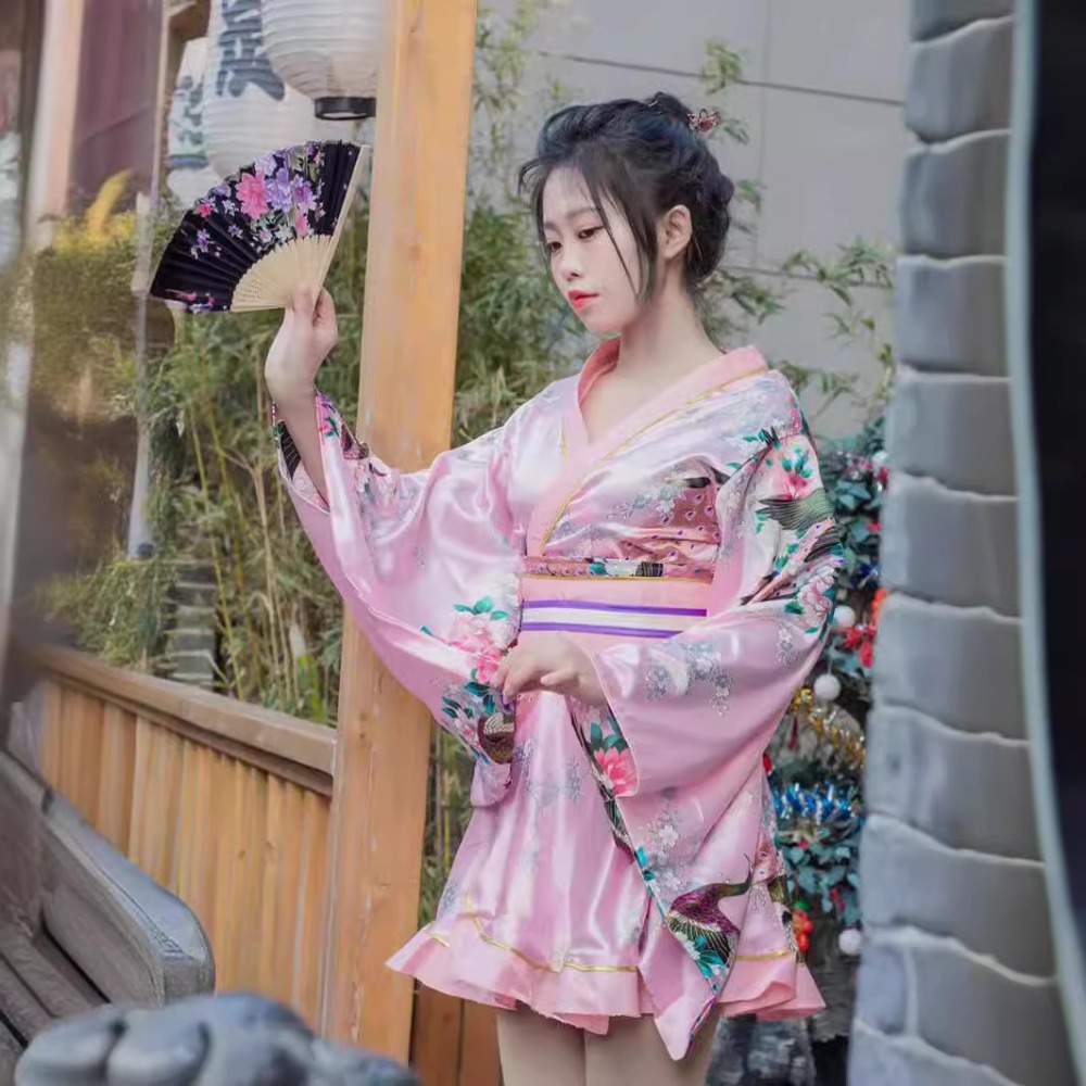 Women Red Formal Kimono Yukata - Women Formal Wear Photoshoot recensie en prijs