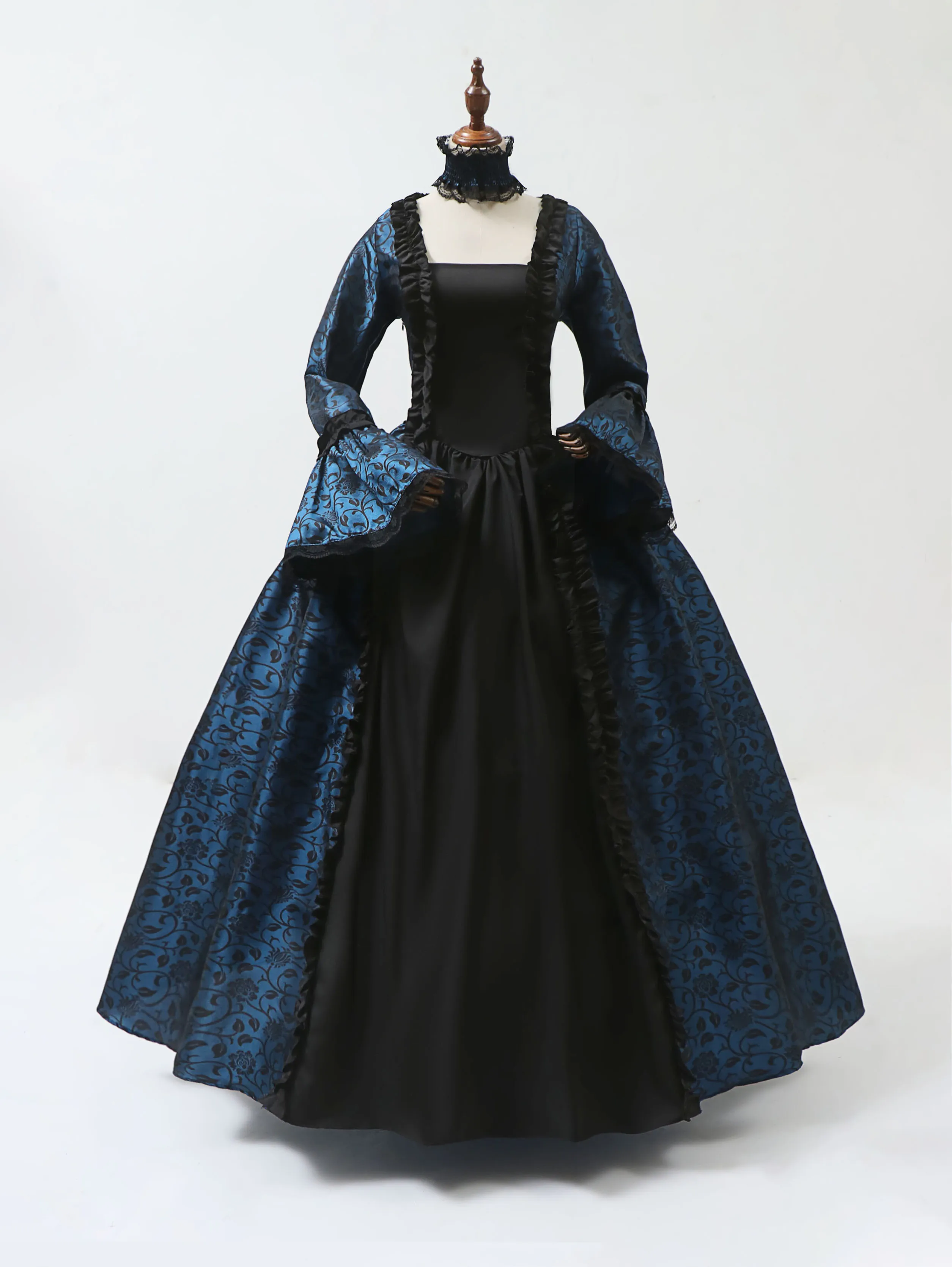 Cosplay Marie Antoinette Dress - Female Formal Wear recensie en prijs