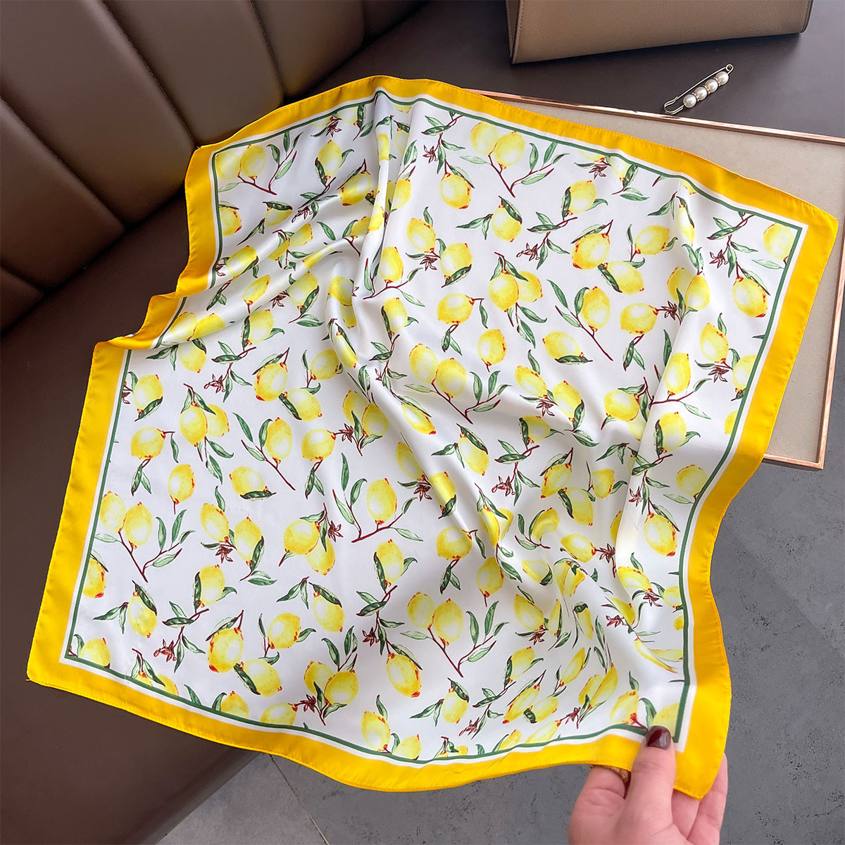 2025 New Yellow Lemon Print Sq - Scarf Silk Neck recensie en prijs